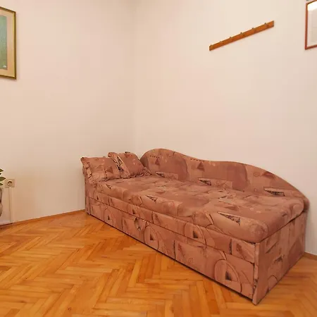 Vesna 836 *