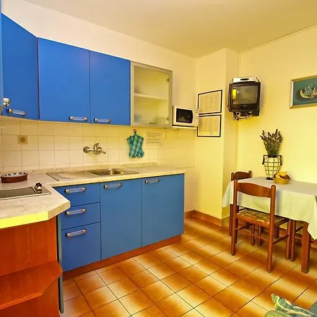 Vesna 836 * Rovinj