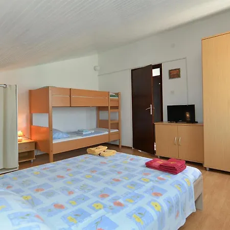 Vesna 836 Rovinj