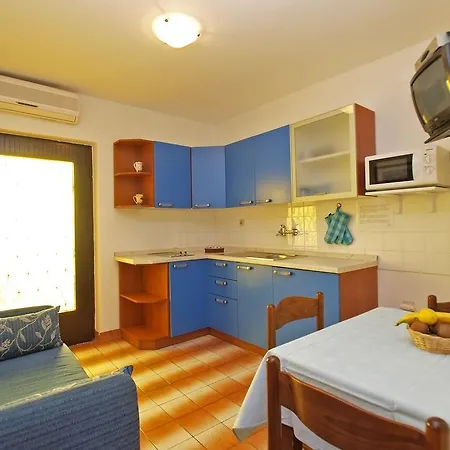 Vesna 836 Rovinj