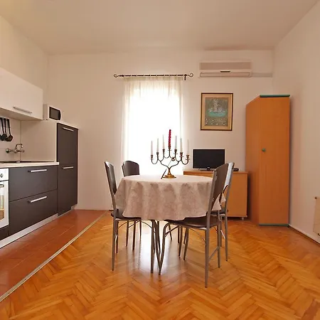 Appartement Vesna 836 *