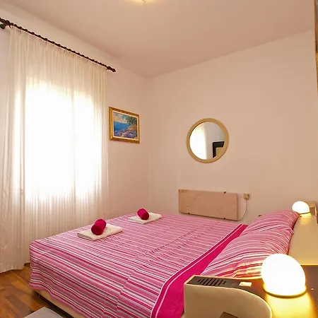 Vesna 836 Rovinj